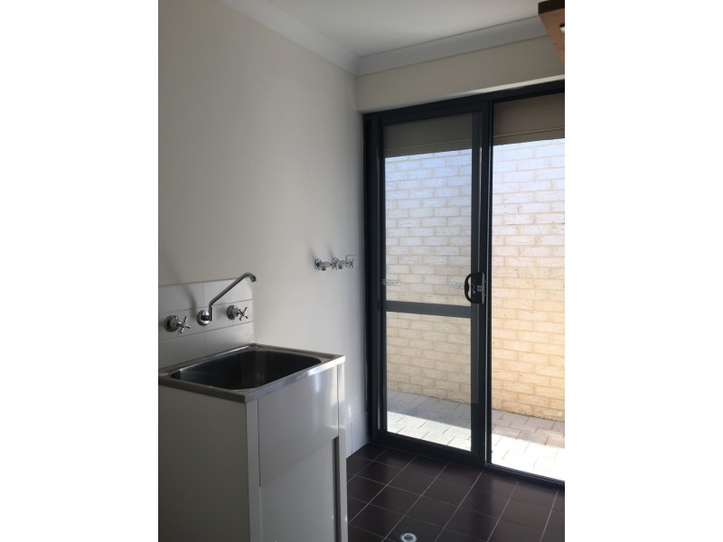 7/7 Templeman Place, Midland WA 6056