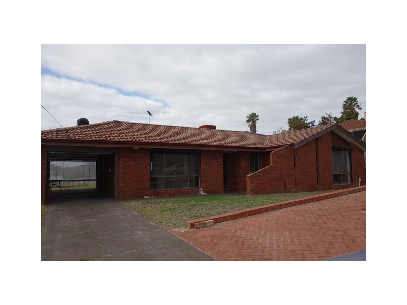 5 Roamer Street, Heathridge WA 6027