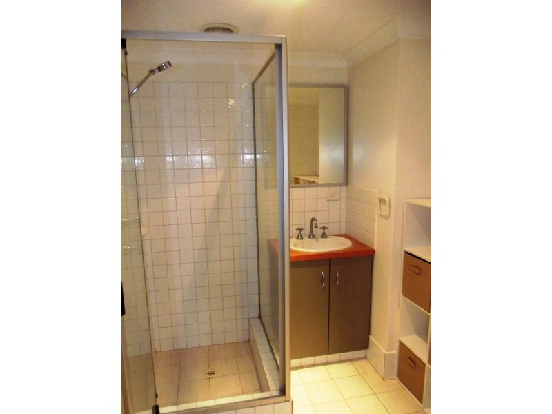 18/44-46 Railway Pde, Midland WA 6056