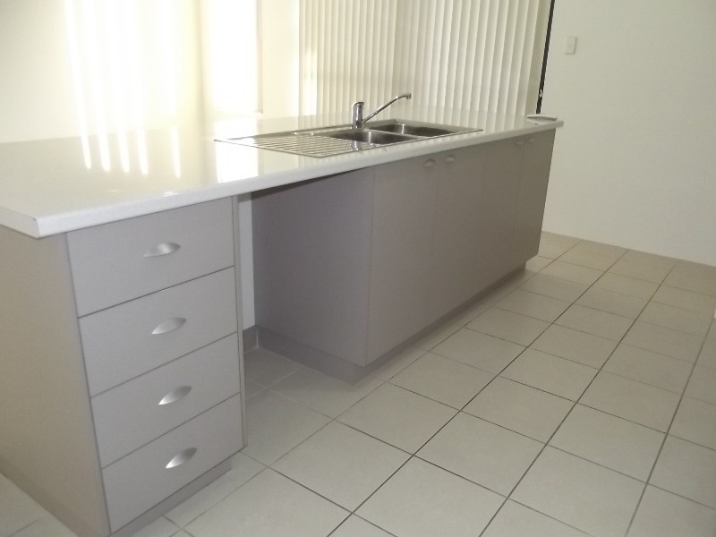 2/6 Henry Street, Midland WA 6056