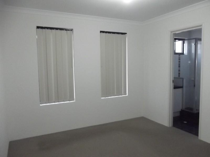 2/6 Henry Street, Midland WA 6056