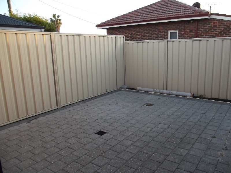 2/6 Henry Street, Midland WA 6056