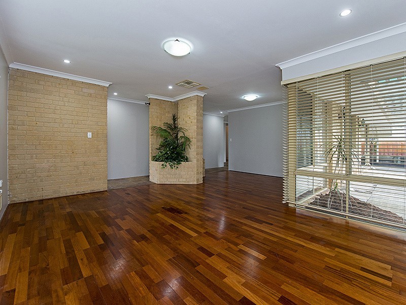 19 Maranon Crescent, Beechboro WA 6063