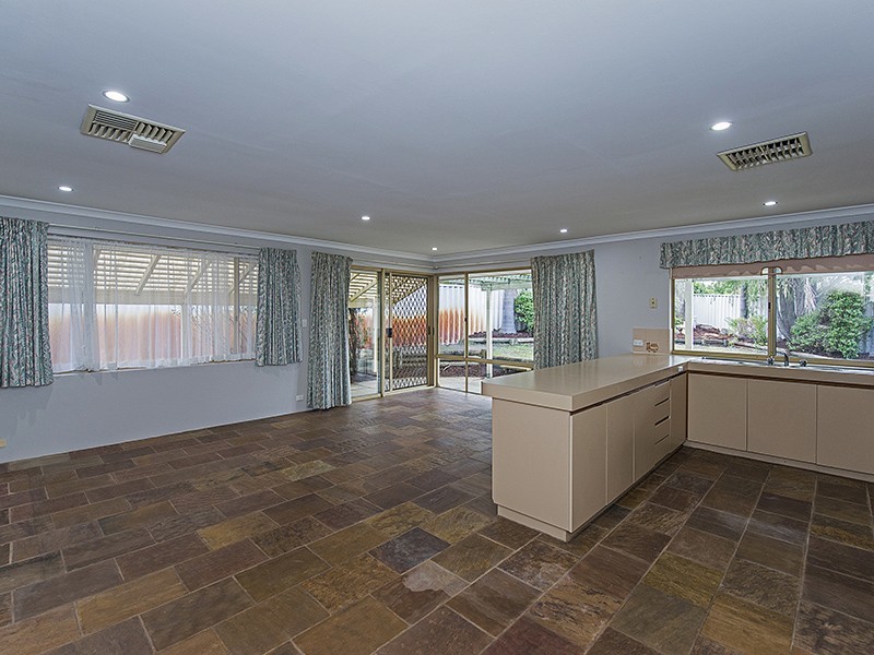 19 Maranon Crescent, Beechboro WA 6063