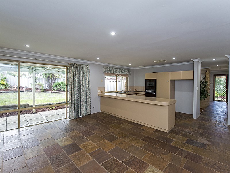 19 Maranon Crescent, Beechboro WA 6063