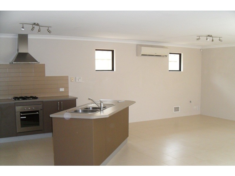 24 Pavilion Circle, The Vines WA 6069