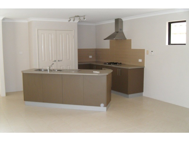 24 Pavilion Circle, The Vines WA 6069