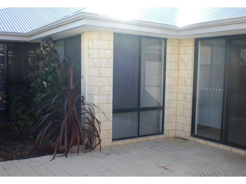 24 Pavilion Circle, The Vines WA 6069
