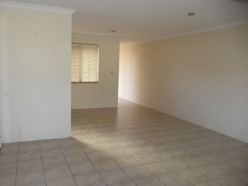 1/33 Elvire St, Viveash WA 6056