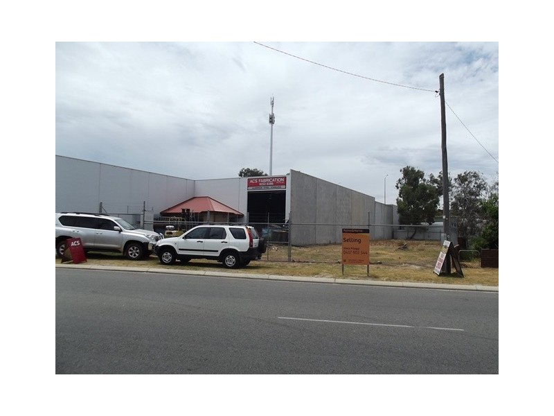 30 Robinson Road, Bellevue WA 6056