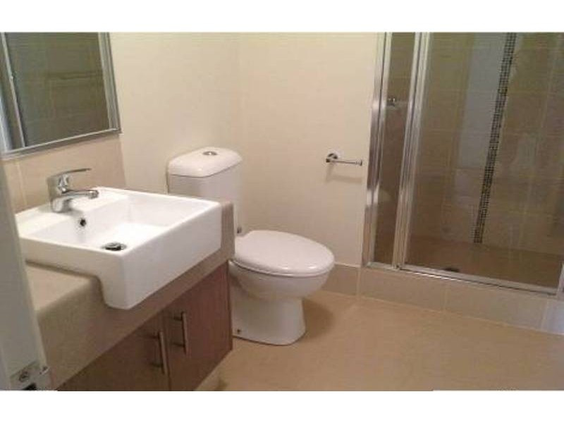 10/3 Spring Avenue, Midland WA 6056