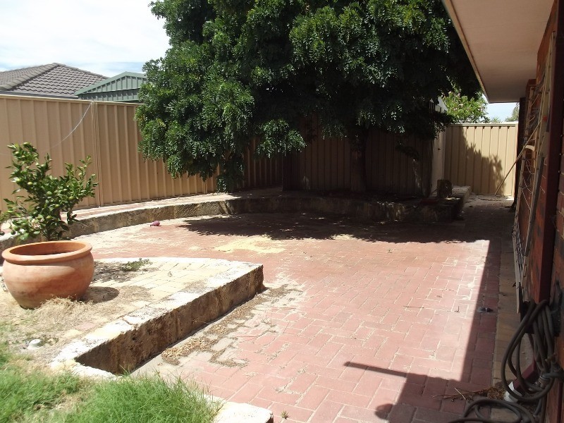 25 Werang Entrance, South Guildford WA 6055