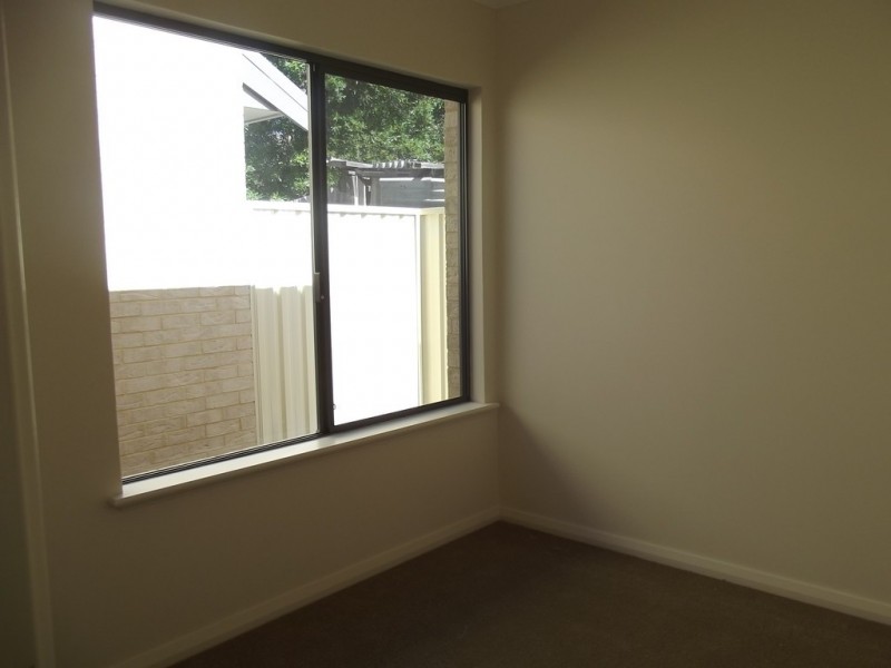 4/50 Hooley Road, Midland WA 6056