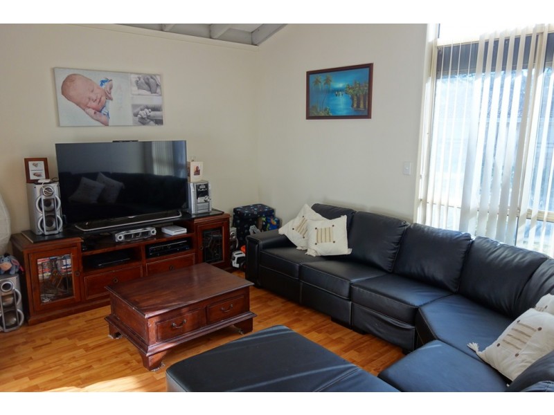 28 Burton Retreat, Stratton WA 6056