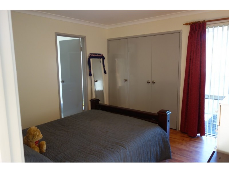 28 Burton Retreat, Stratton WA 6056