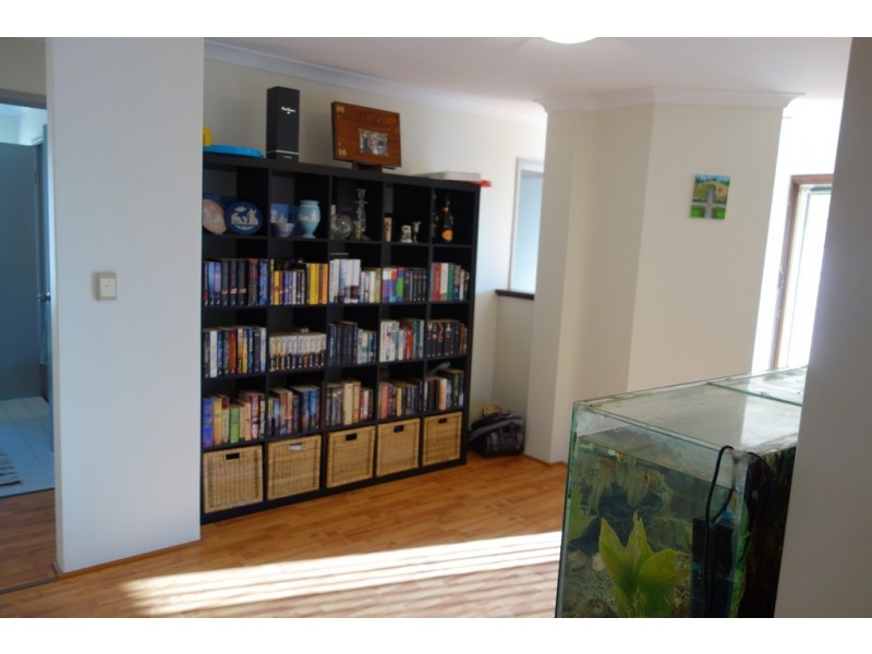 28 Burton Retreat, Stratton WA 6056