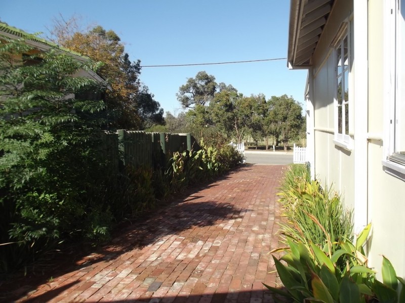 26 Croydon Street, Bellevue WA 6056