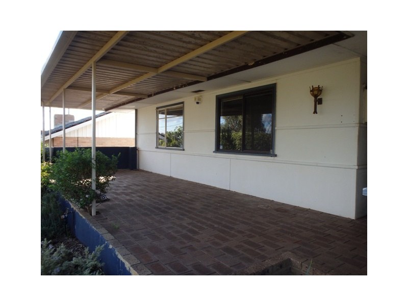 2 Albert Street, Bellevue WA 6056