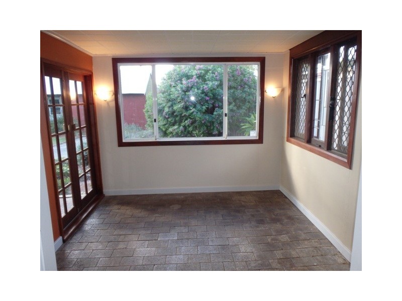 2 Albert Street, Bellevue WA 6056