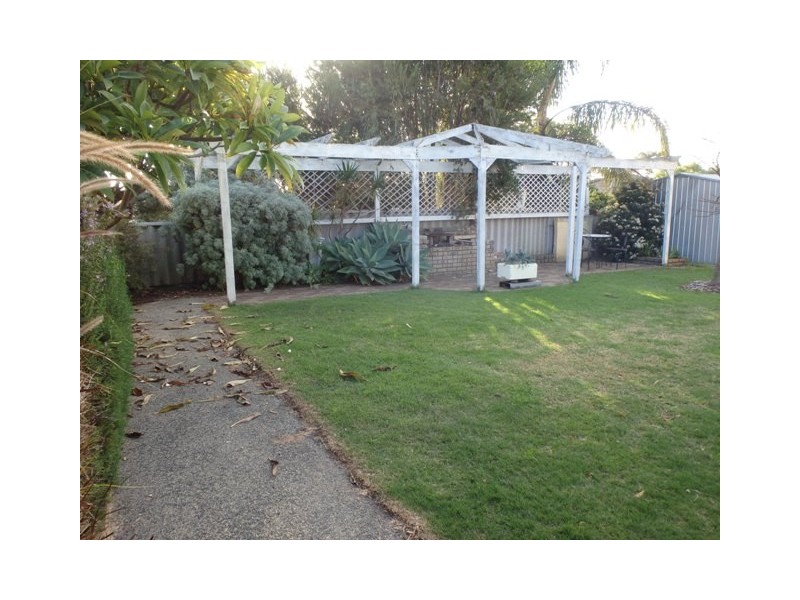 2 Albert Street, Bellevue WA 6056