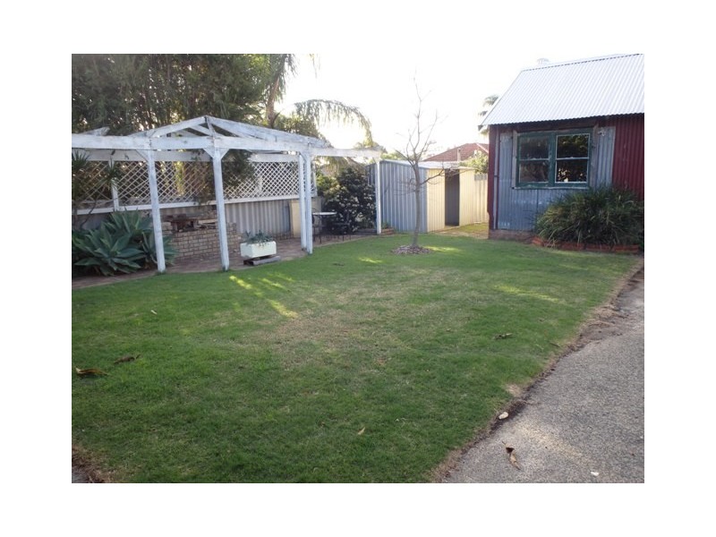 2 Albert Street, Bellevue WA 6056