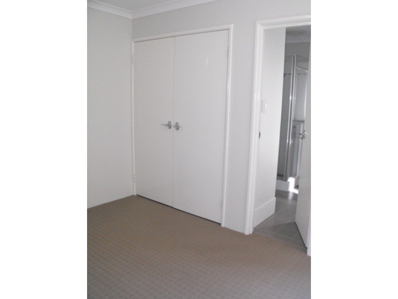 3/7 Templeman Place, Midland WA 6056