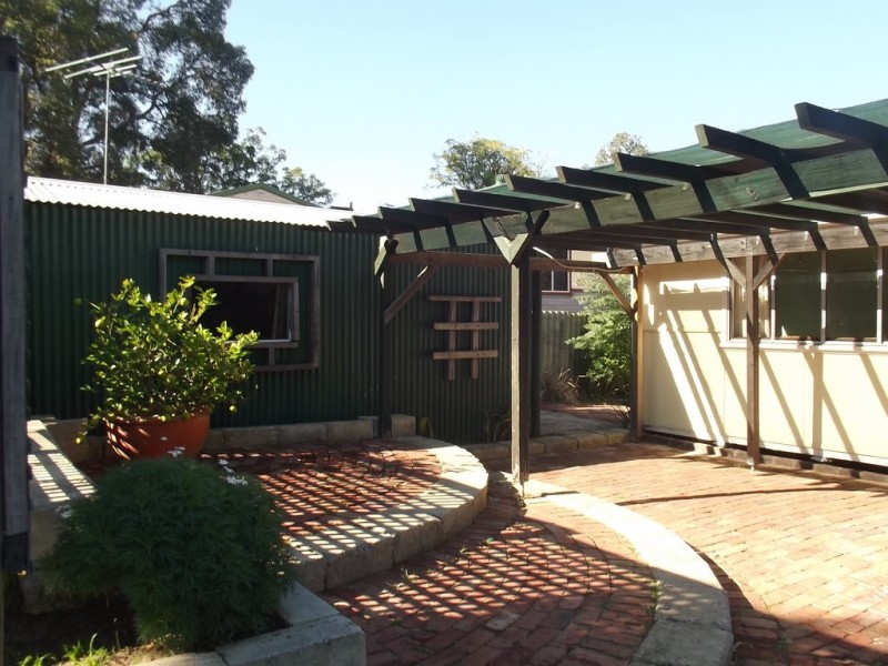 26 Croydon Street, Bellevue WA 6056