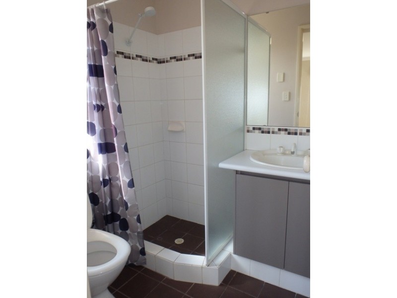 6 Heathland Terrace, Ellenbrook WA 6069