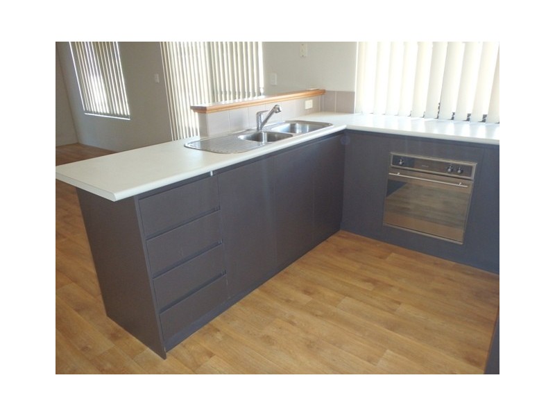 6 Heathland Terrace, Ellenbrook WA 6069