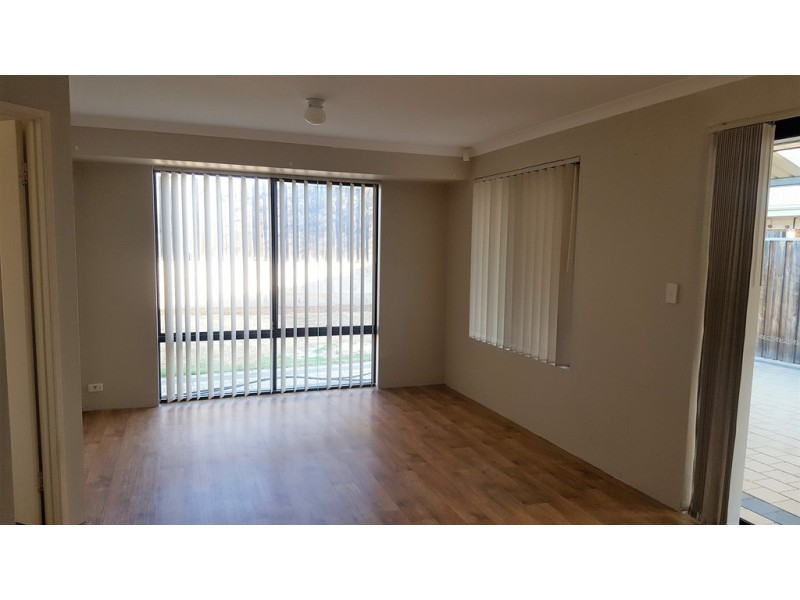 6 Heathland Terrace, Ellenbrook WA 6069