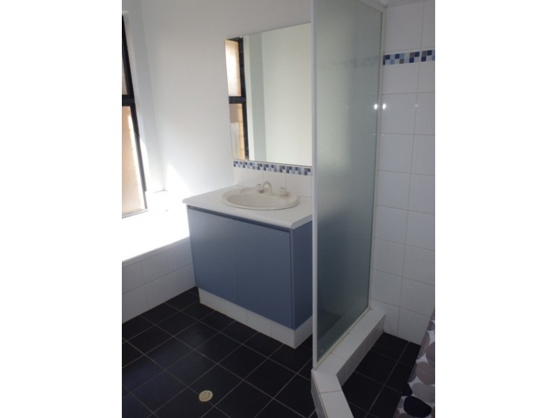 6 Heathland Terrace, Ellenbrook WA 6069