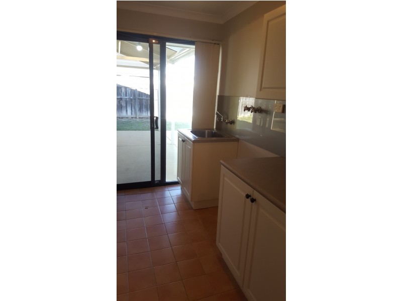 11 Anna Plains Circle, Ellenbrook WA 6069