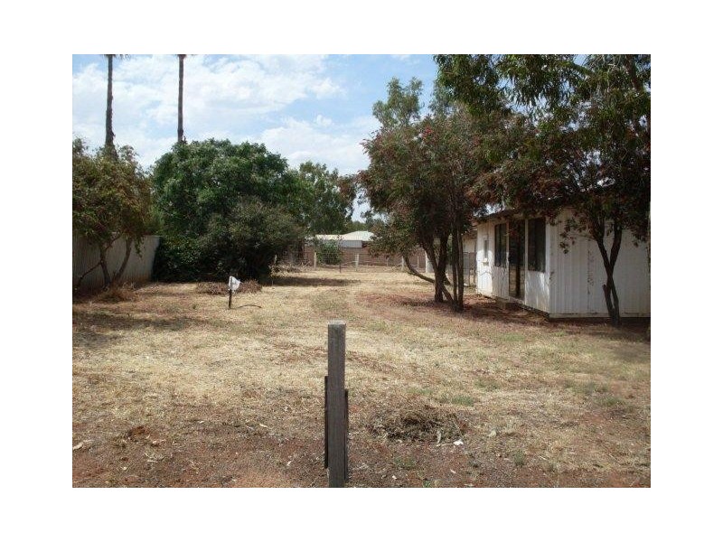 35-37 Main Road, Mullewa WA 6630