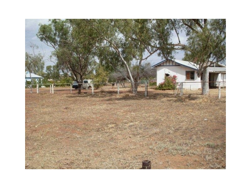 35-37 Main Road, Mullewa WA 6630