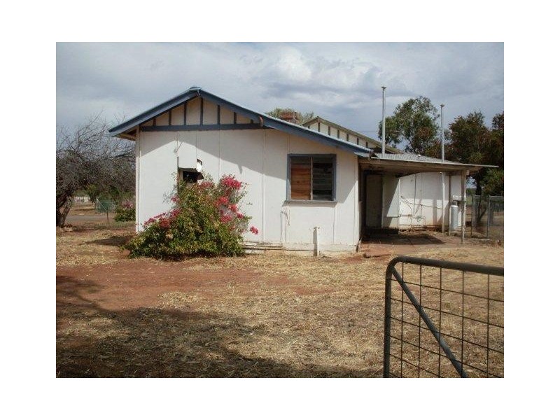 35-37 Main Road, Mullewa WA 6630