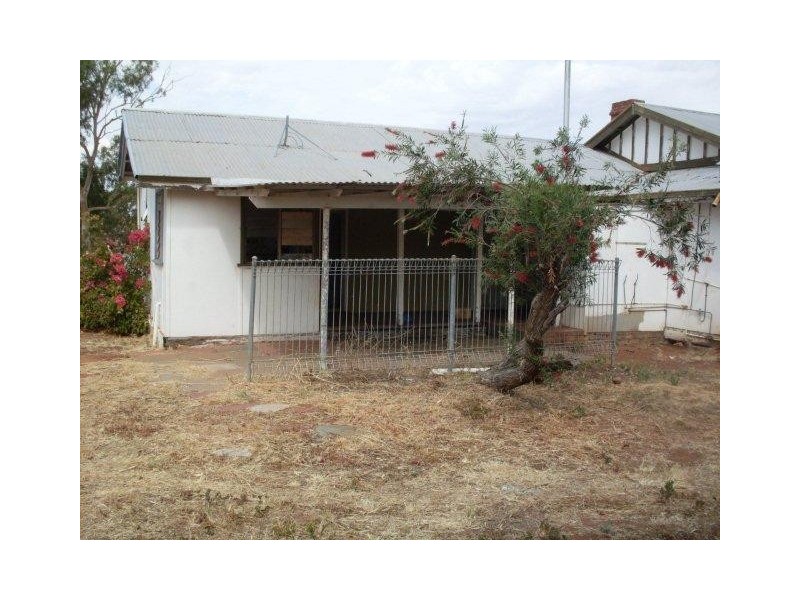 35-37 Main Road, Mullewa WA 6630