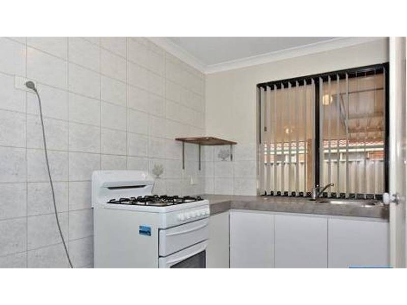 11 Nooyan Close, South Guildford WA 6055