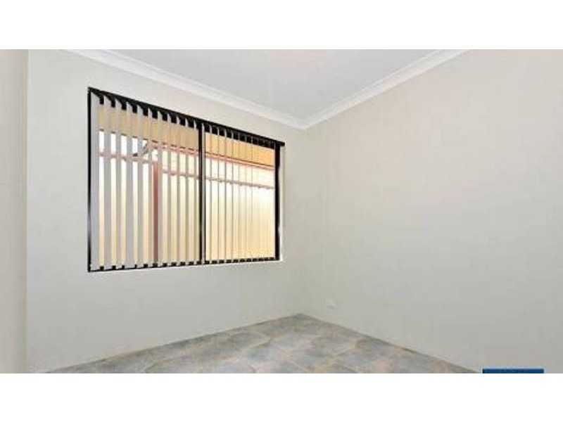 11 Nooyan Close, South Guildford WA 6055