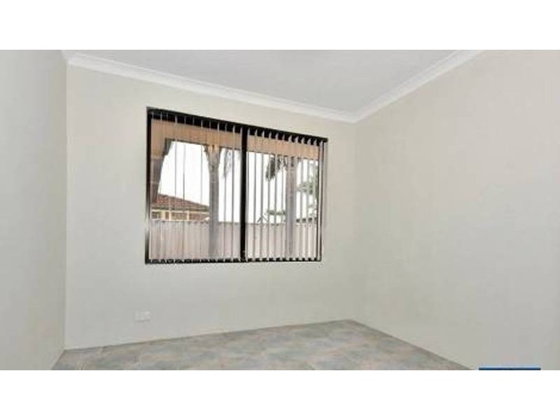 11 Nooyan Close, South Guildford WA 6055