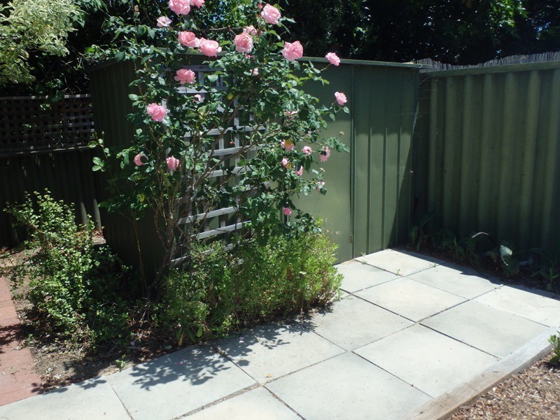 8c George Street, Midland WA 6056