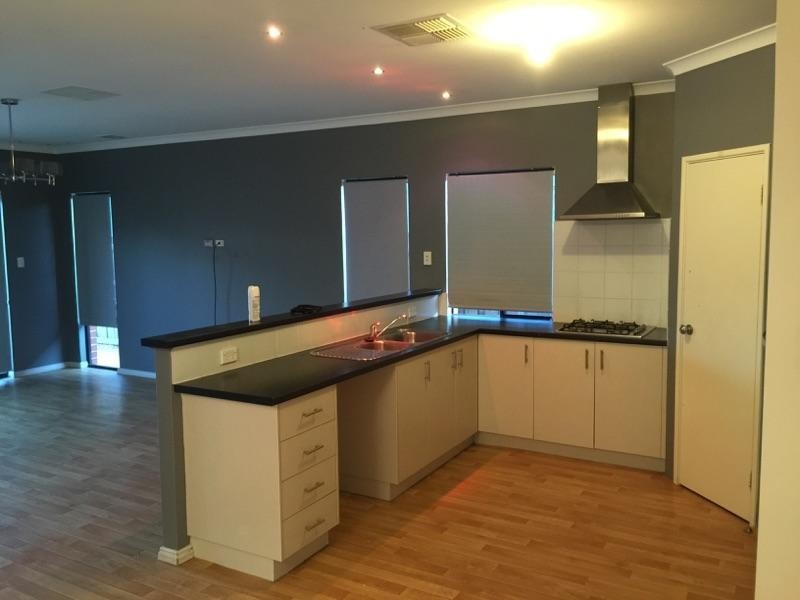 62 Musselbrook Trail, Ellenbrook WA 6069