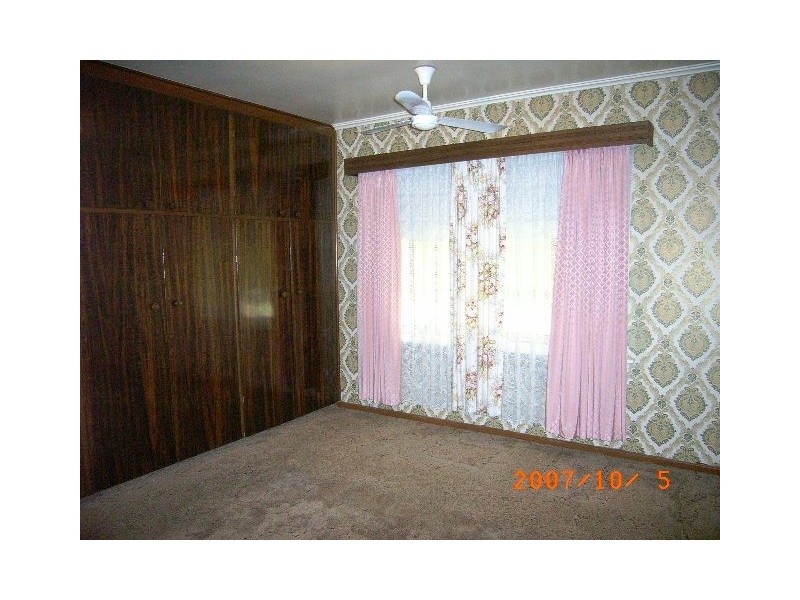 113 HALSEY RD, Henley Beach South SA 5022