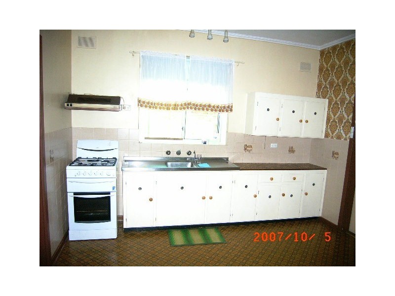 113 HALSEY RD, Henley Beach South SA 5022