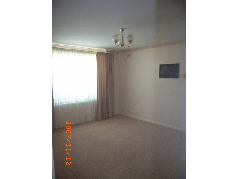 8 Elaine Avenue, Seaton SA 5023