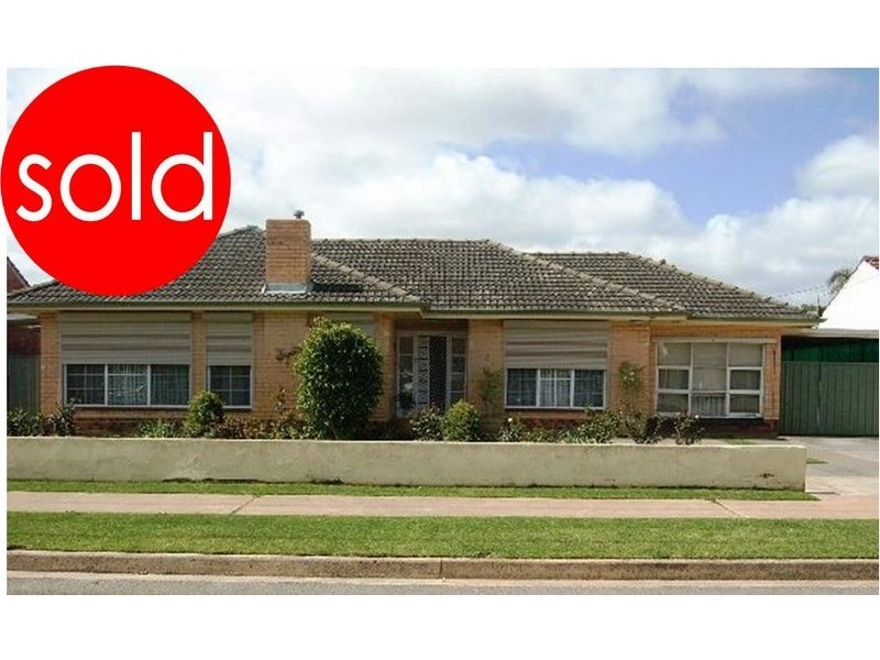 8 Lasscock Avenue, Findon SA 5023