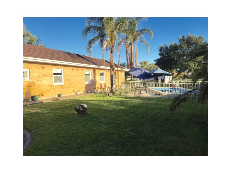 7 Sharpie Crescent, Grange SA 5022