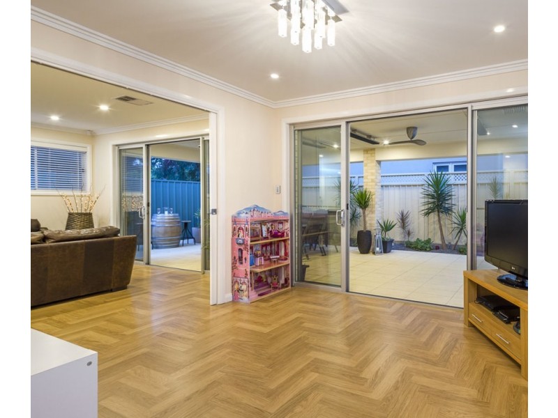 1 Manor Court, Grange SA 5022