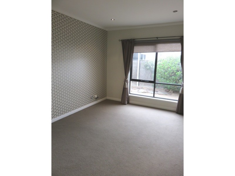 1/3 Mirani Court, West Lakes Shore SA 5020