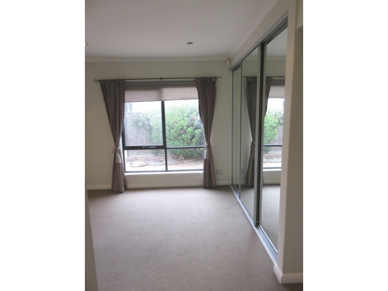 1/3 Mirani Court, West Lakes Shore SA 5020