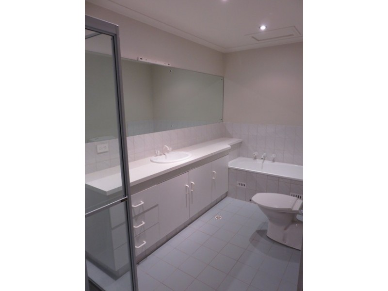 1/3 Mirani Court, West Lakes Shore SA 5020